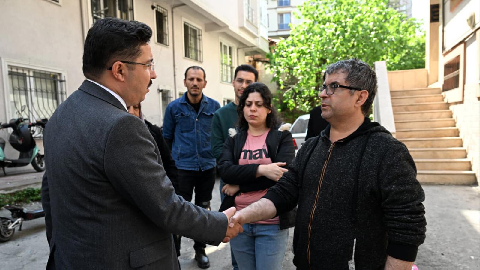 GÜLGAHAR MAHALLESİ'NDE YANGIN İNCELEMESİ