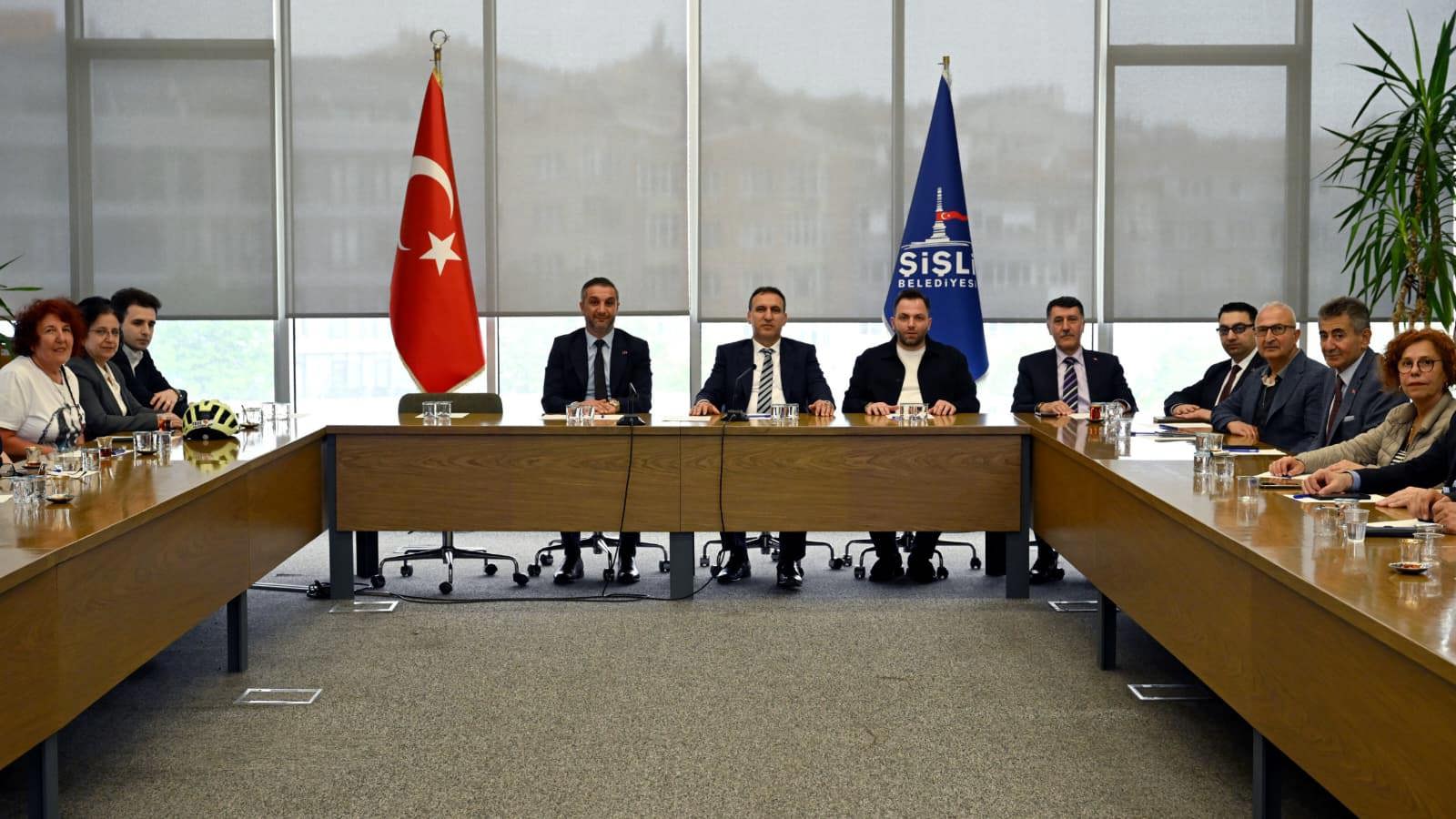BELEDİYE BAŞKAN VEKİLİ ALİ İKRAM TUNA MUHTARLARLA BULUŞTU