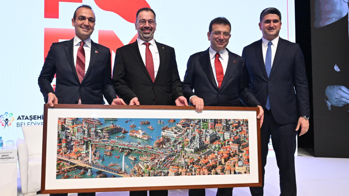  İSTANBUL’DA EKONOMİNİN KALBİNDEN FİNANSIN MERKEZİNE: ŞİŞLİ’DEN ATAŞEHİR’E KONFERANSI GERÇEKLEŞTİ
